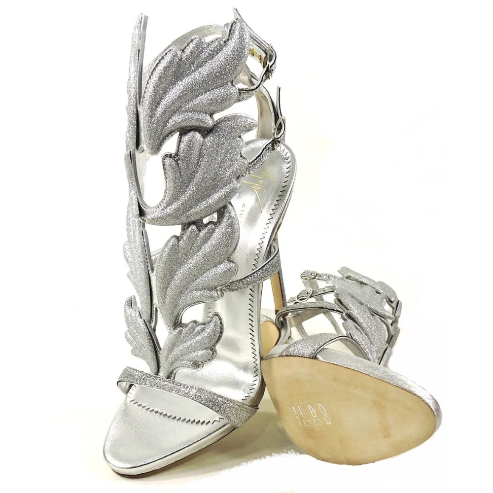 GIUSEPPE ZANOTTI ๐ฎ๐น WOMEN'S COMFORT SILVER LEATHER FASHION HEEL SANDALS - Picture 7 of 13